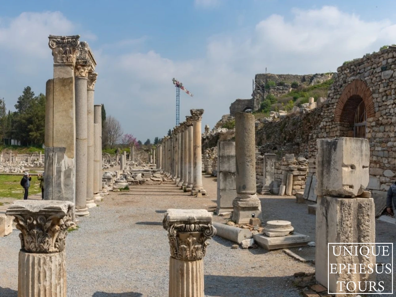 ephesus-ancient-city-roman-marble-columns-along-curetes-street-archaeological-site-turkey